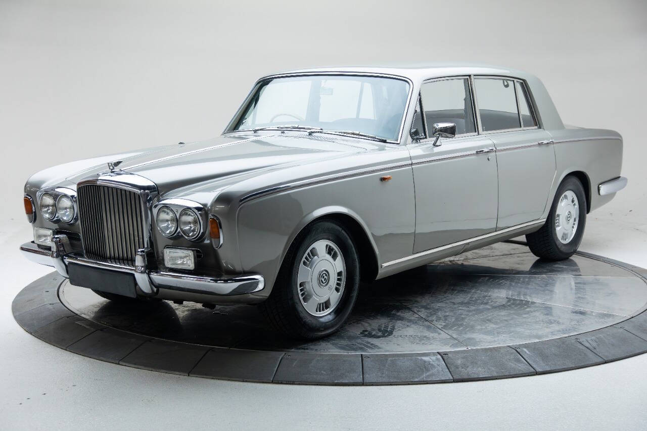 1967 Bentley T1 Saloon 1