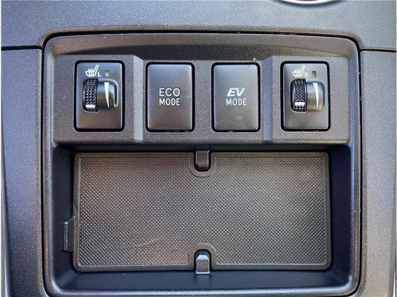 2015 Toyota Camry Hybrid