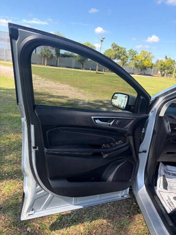 2018 Ford Edge Titanium