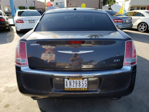 2014 Chrysler 300