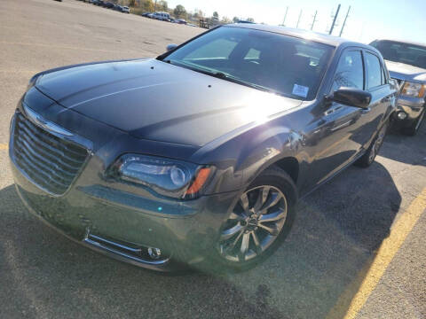 2014 Chrysler 300 for sale at ROYAL 1 AUTO FINANCE LLC in Toledo OH