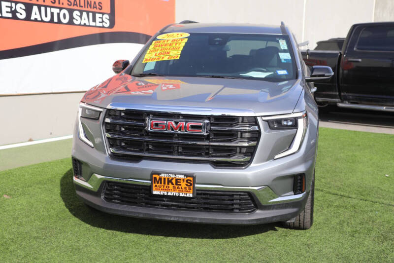 2025 GMC Acadia Elevation