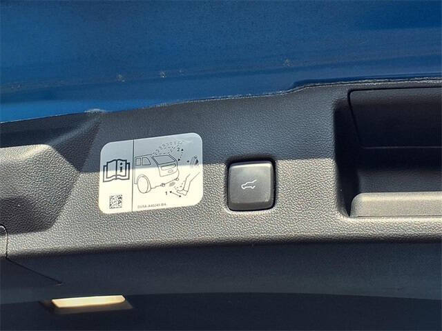 2020 Ford Escape Hybrid Titanium