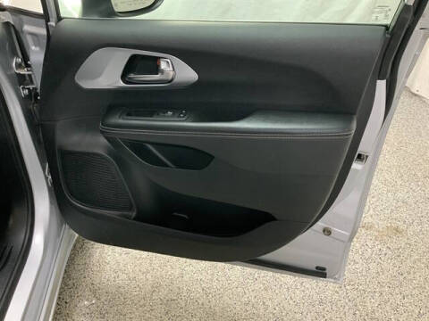 2023 Chrysler Pacifica Touring