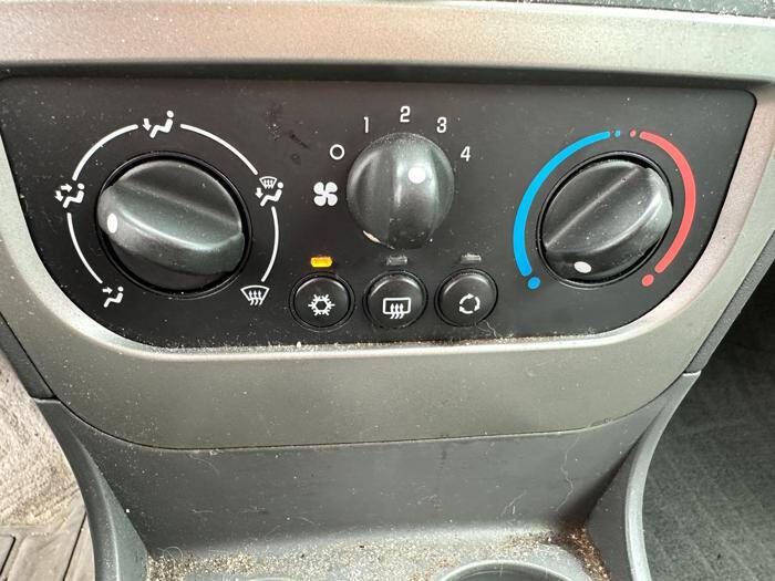 2007 Saturn Ion 2