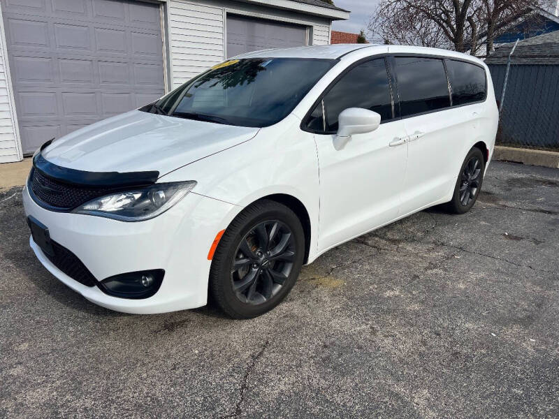 2020 Chrysler Pacifica Touring