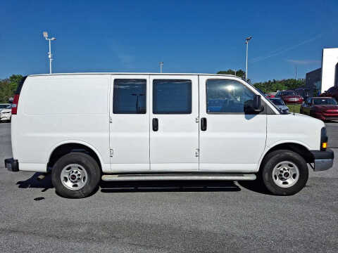 2024 GMC Savana 2500