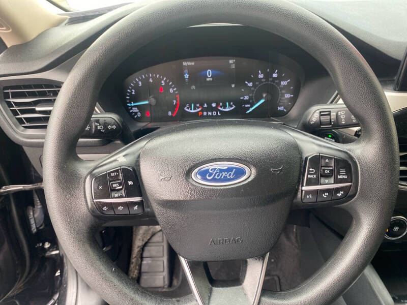 2020 Ford Escape SE