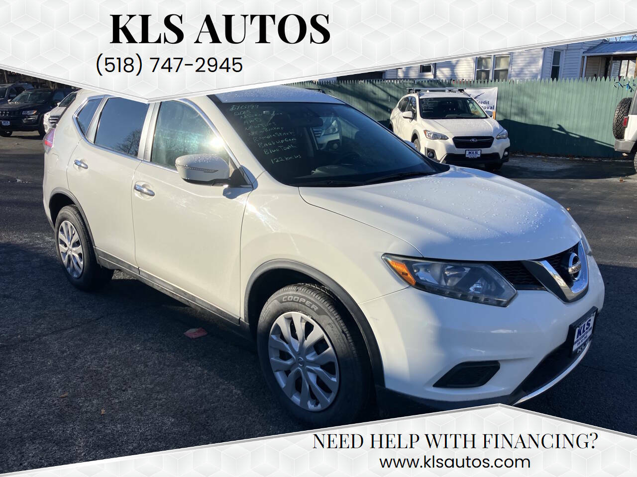 2015 Nissan Rogue S's photo