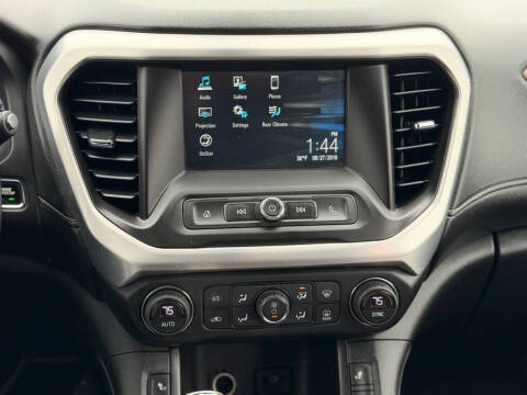 2017 GMC Acadia SLE-2
