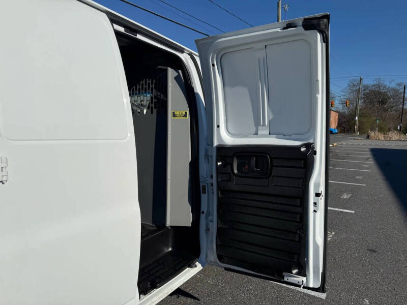 2022 GMC Savana 2500