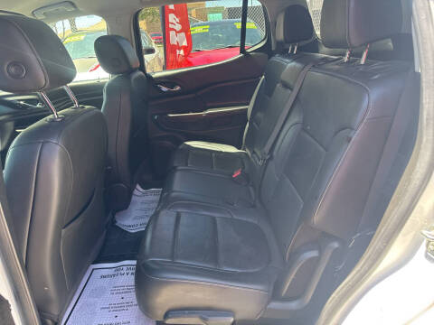 2023 GMC Acadia SLT