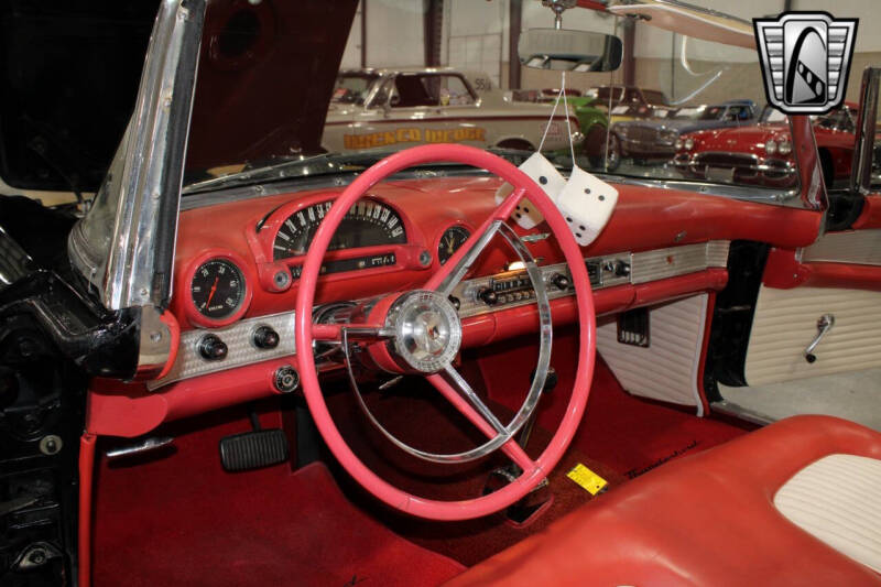 1956 Ford Thunderbird