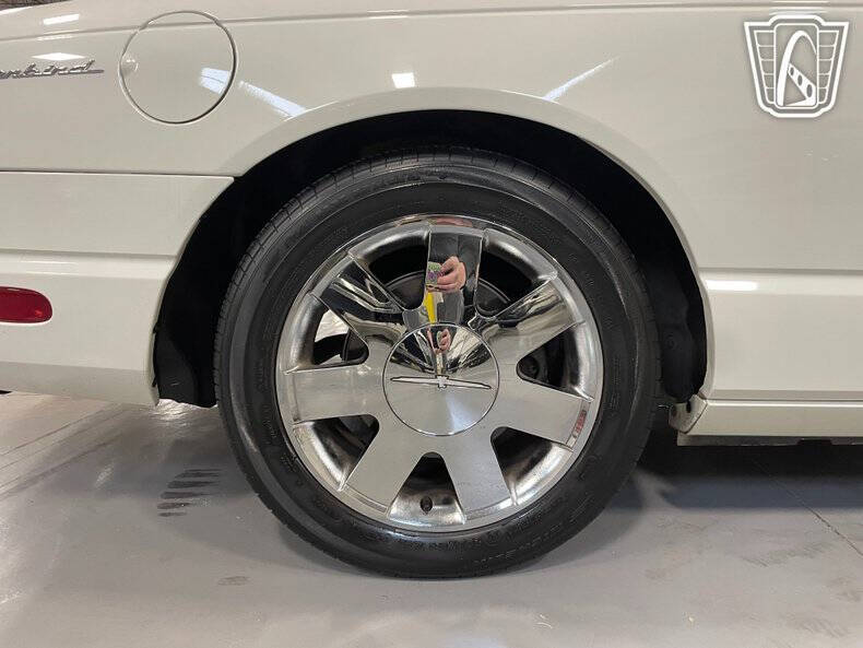 2003 Ford Thunderbird