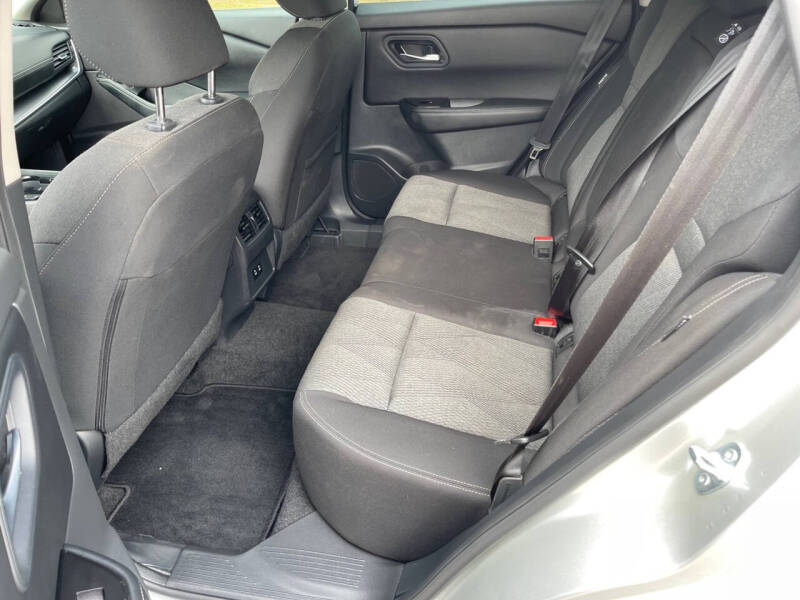 2025 Nissan Rogue SV