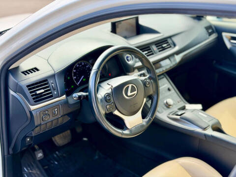 2014 Lexus CT 200h