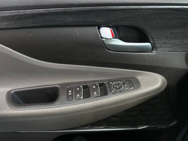 2019 Hyundai Santa Fe SEL Plus 2.4L