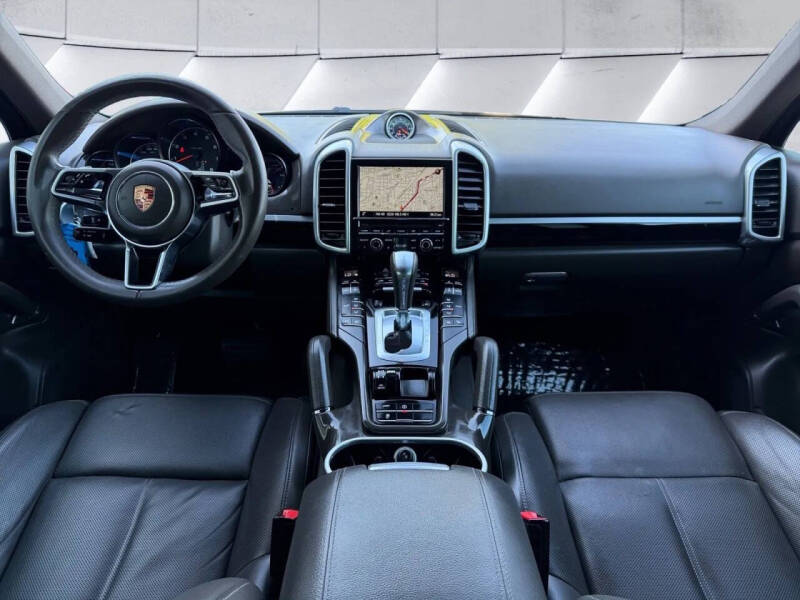 2016 Porsche Cayenne