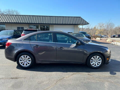 2011 Chevrolet Cruze for sale at Reliable Auto LLC in Manchester NH