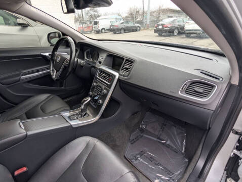 2015 Volvo V60 T5 Drive-E Premier