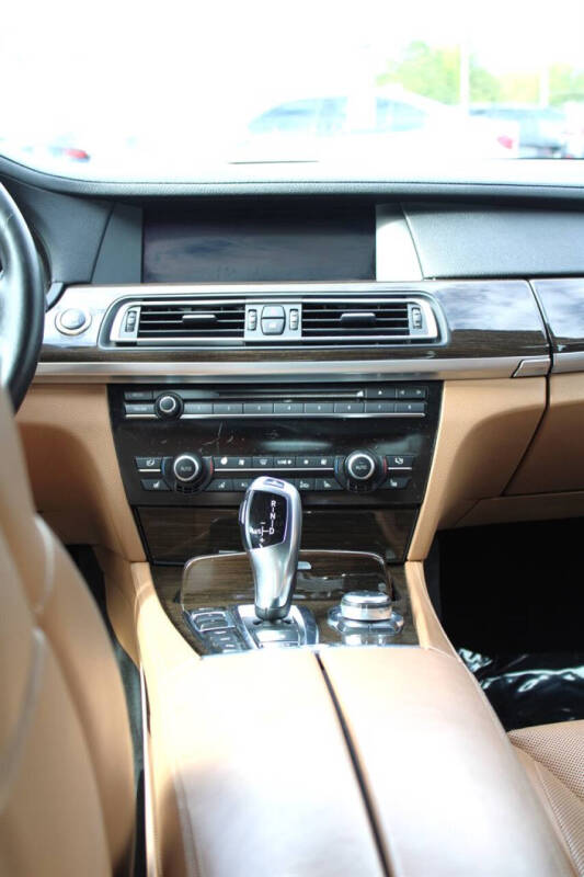 2012 BMW 7 Series 750Li xDrive
