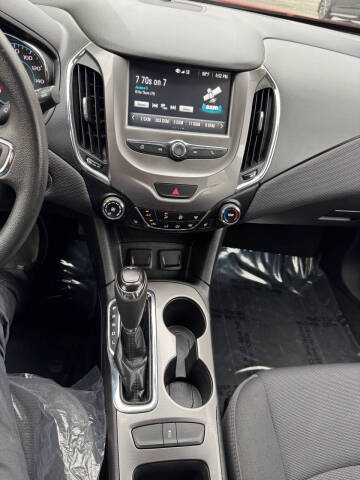 2017 Chevrolet Cruze LT Auto