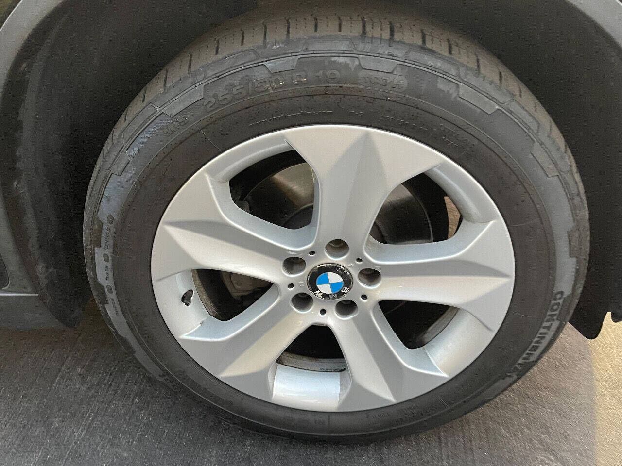 2011 BMW X6 SUV - $16,900