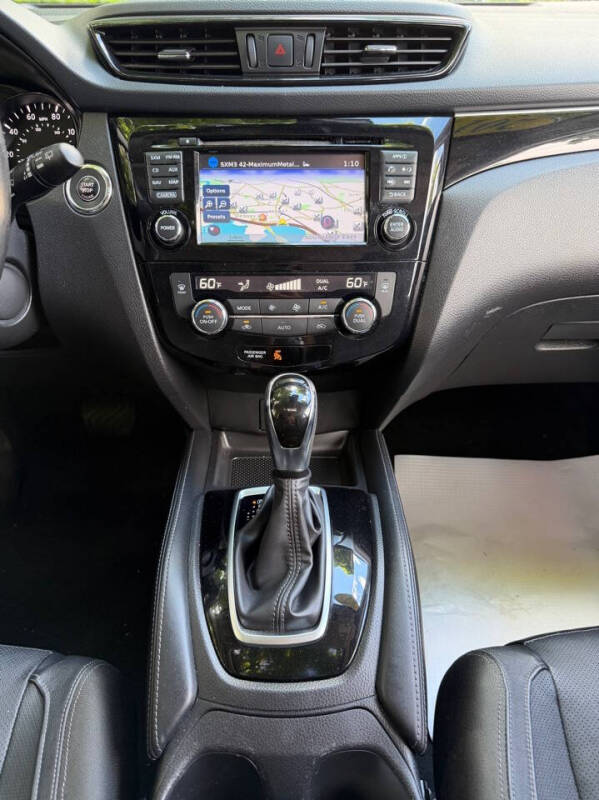 2017 Nissan Rogue Sport SL