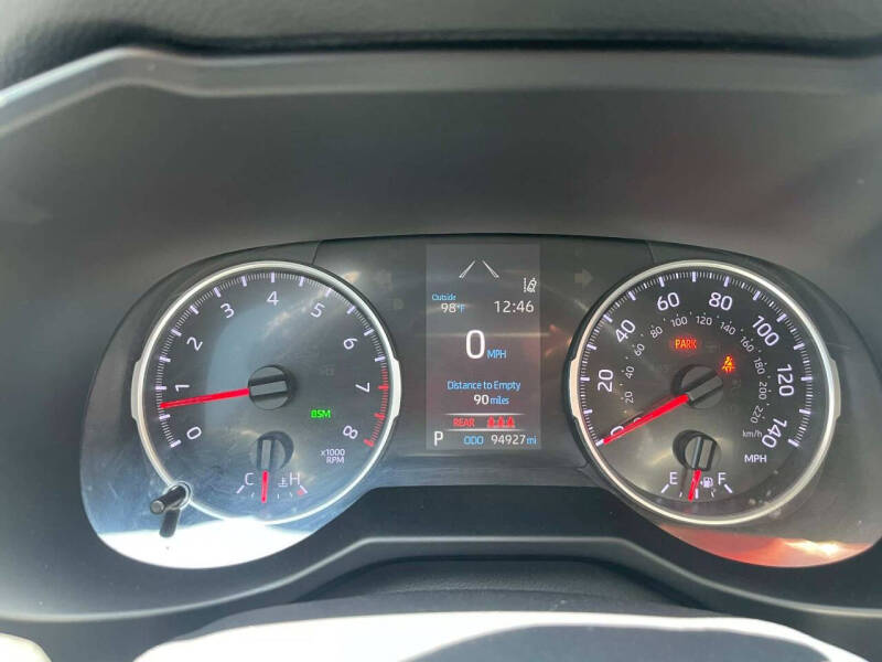 2020 Toyota RAV4 XLE