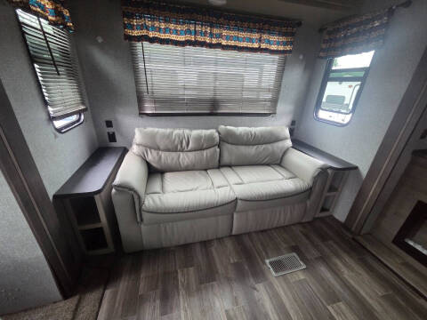 2020 Keystone RV HAMPTON