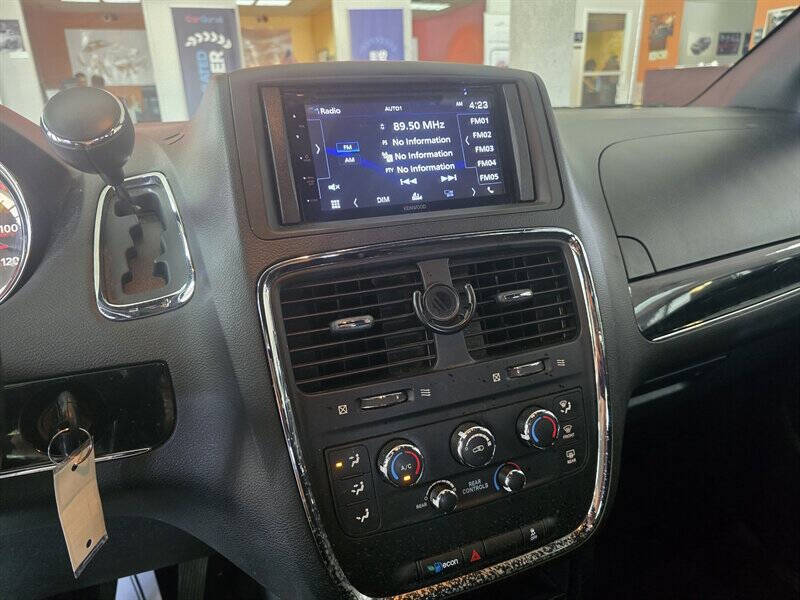 2017 Dodge Grand Caravan SE
