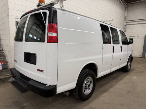 2017 GMC Savana 2500