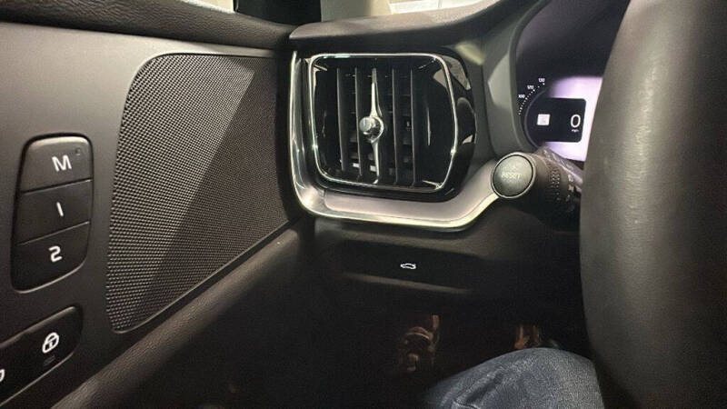 2025 Volvo S60 B5 Core