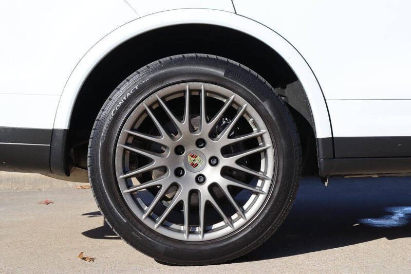 2018 Porsche Cayenne Platinum Edition