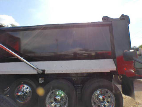 2016 Mack Granite