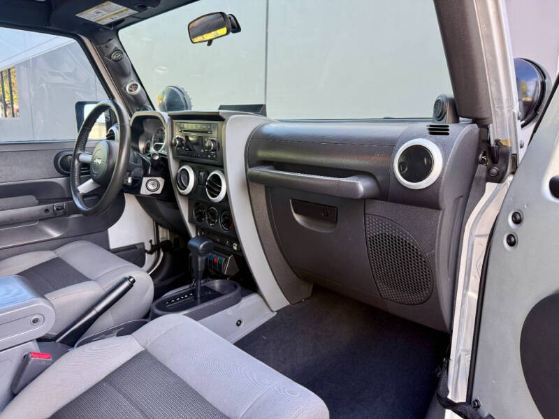 2010 Jeep Wrangler Sahara