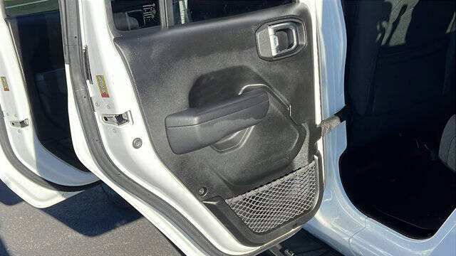 2025 Jeep Gladiator NightHawk