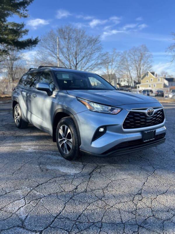 2020 Toyota Highlander XLE's photo