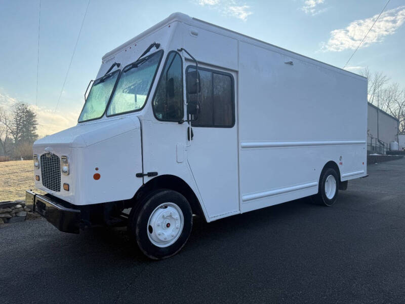 2021 Freightliner MT45 Chassis