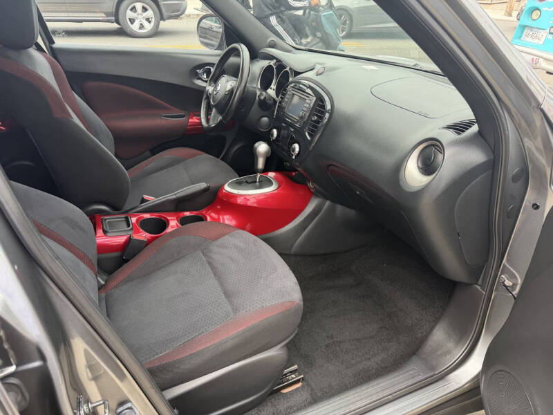 2012 Nissan JUKE SV