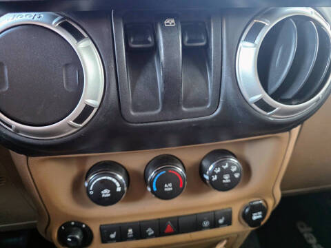 2013 Jeep Wrangler Sahara