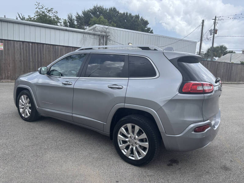 2017 Jeep Cherokee Overland