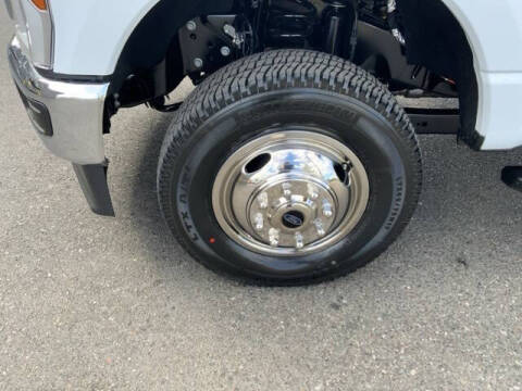 2025 Ford F-350 Super Duty XL