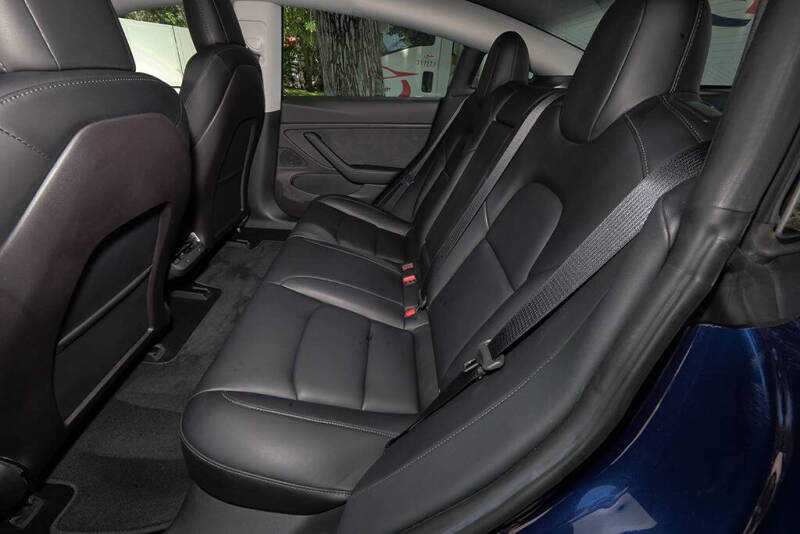 2019 Tesla Model 3 Standard Range Plus