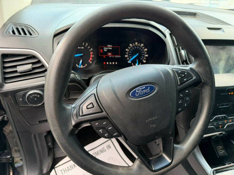 2020 Ford Edge SE