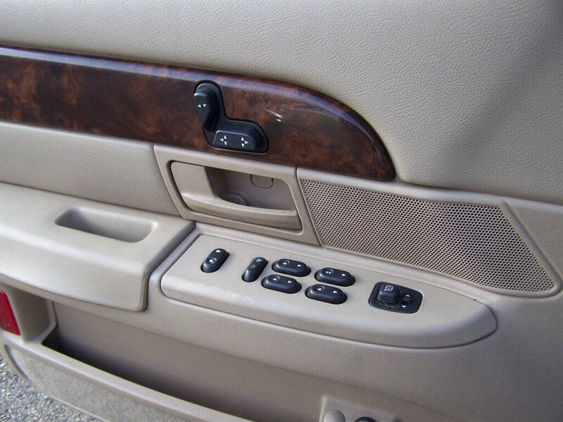 2004 Mercury Grand Marquis GS