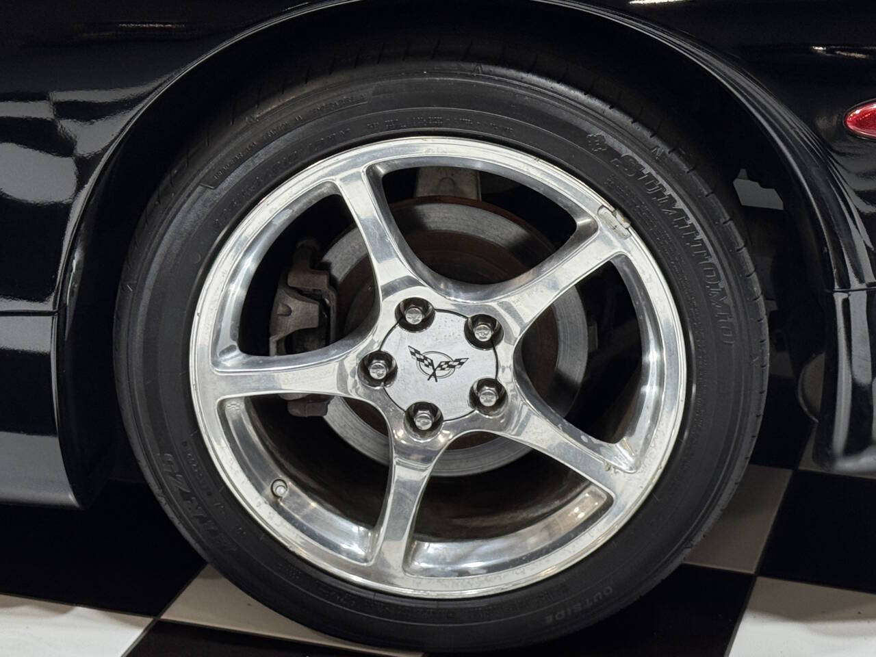 2004 Chevrolet Corvette 29
