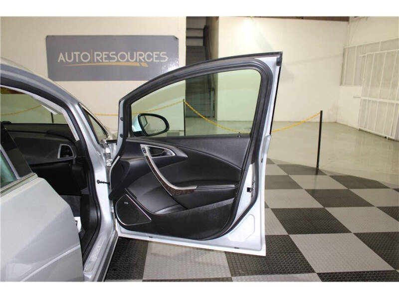 2017 Buick Verano Leather Group