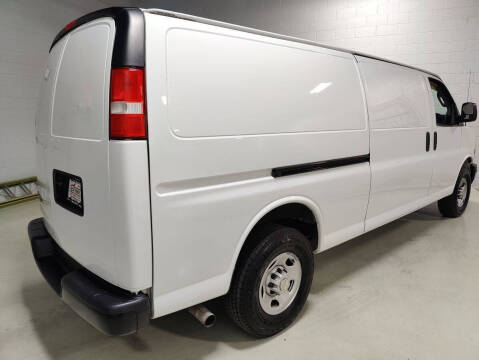 2023 Chevrolet Express 2500