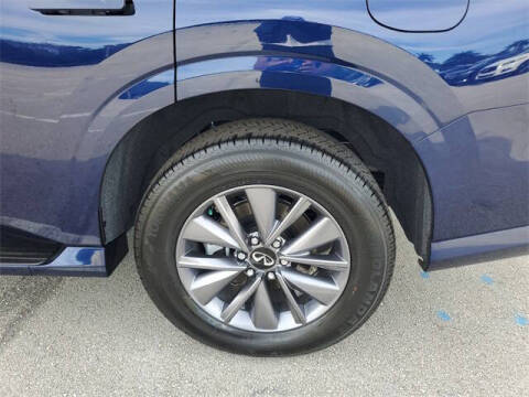 2025 Infiniti QX80 Pure